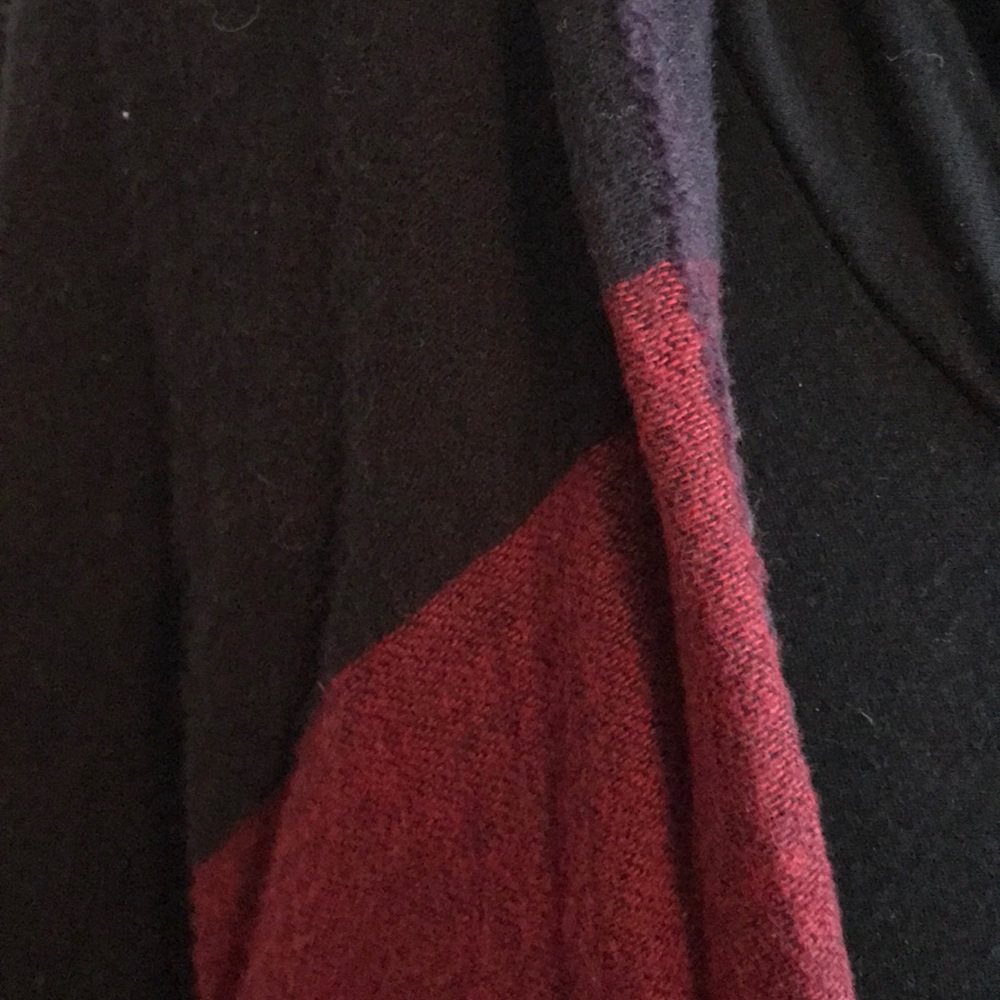 Loft strip long cozy comforting shawl sewn sides - Picture 3 of 13